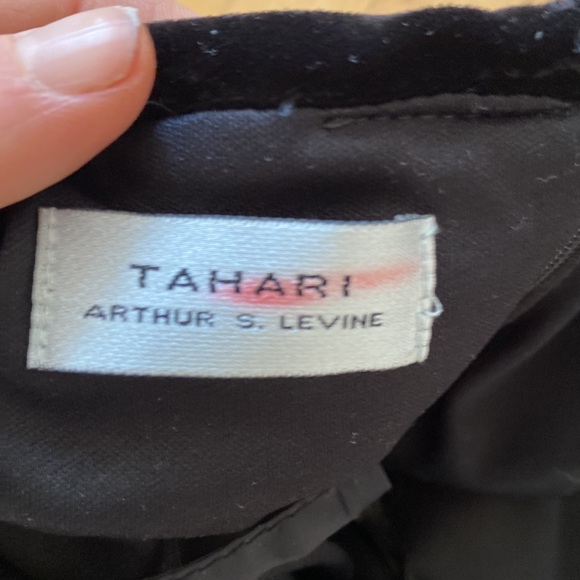 Tahari velvet skirt 4 - Picture 4 of 7